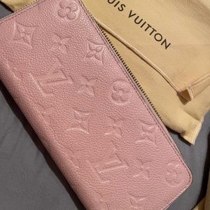 Louis Vuttion Wallet